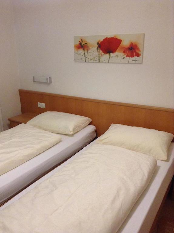Ottenkellerhof Bolzano Ruang foto